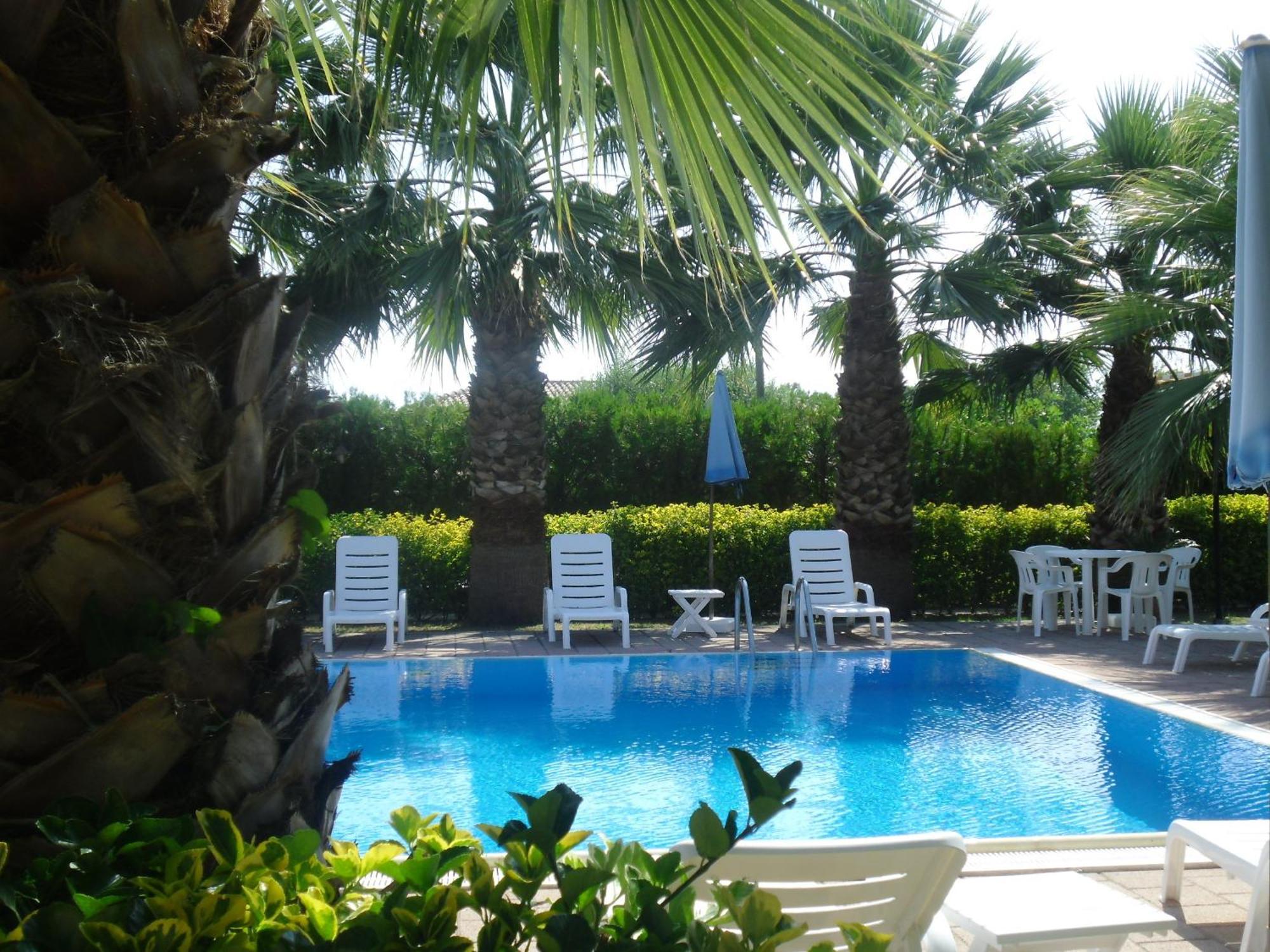 Residence Hotel Villa Laura Ascea Exterior foto